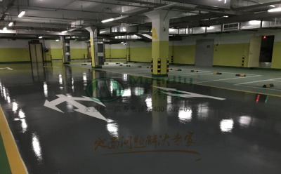 ‌旧地面翻新方案：托克逊环氧地坪涂层覆盖混凝土裂缝修复技术